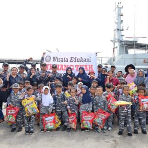 Kenalkan Laut Pada Anak Usia Dini, Wisata Edukasi Di Kapal Perang TNI AL