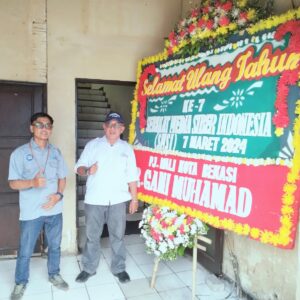 PJ Walikota Bekasi Turut Kirim Karangan Bunga dan Ucapankan Selamat di HUT SMSI Yang ke 7.