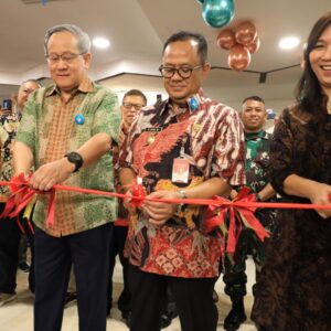 Opening Ceremony Diamond Supermarket. Pj Wali Kota Bekasi Sampaikan Pertumbuhan Ekonomi Meroket