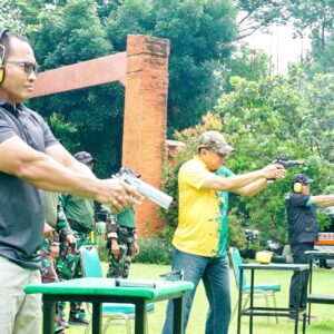 Latihan Nembak Bersama Danjen Kopassus, Bamsoet Apresiasi Keberhasilan Kontingen TNI AD Raih Juara Umum di ASEAN Armies Rifle Meet (AARM)-31