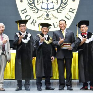 Berikan Orasi Ilmiah di Wisuda Universitas Borobudur, Ketua MPR RI Bamsoet Ajak Seluruh Elemen Bangsa Hormati Putusan MK Atas Perselisihan Hasil Pemilihan Umum
