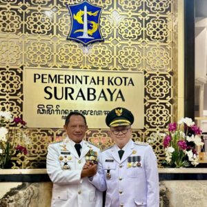 Pj Wali Kota Bekasi Hadiri Peringatan Hari Otoda di Surabaya