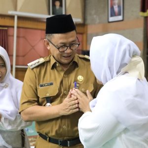 Pj Wali Kota Bekasi Lepas Aparatur Pemerintah Kota Bekasi Dalam Menunaikan Ibadah Haji