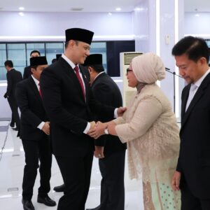 Lantik 29 Pejabat Kementerian ATR/BPN, Menteri AHY Tekankan Kinerja Optimal untuk Capai Target 100 Hari ke Depan