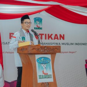 PP KAMMI Menggelar Pelantikan, Kenakan Syal Indonesia Palestina
