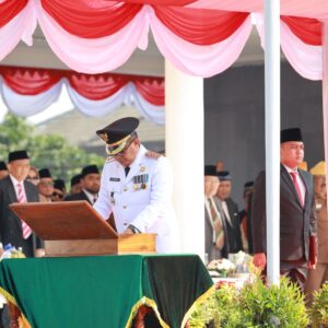 Moment Upacara HUT RI Ke-79 Tahun, Pj. Wali Kota Bekasi Sampaikan: “Wujudkan Kota Bekasi Yang Aman, Investor Meningkat, Lapangan Kerjapun Meningkat,”