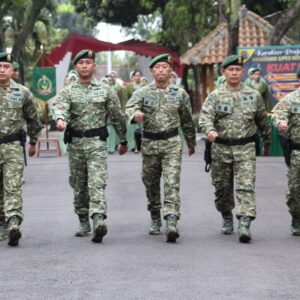 Tradisi Korps Penerimaan Warga Baru Resimen Armed 2 Kostrad