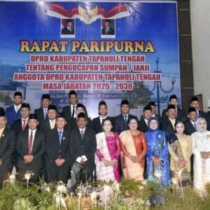 Sekdakab Tapteng Hadiri Rapat Paripurna DPRD Pengucapan Sumpah/Janji Anggota DPRD Tapteng Masa Jabatan 2025-2030