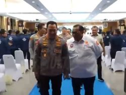 Kapolri Salurkan 700 Buruh Terdampak PHK, Ini Merupakan Tindaklanjut Dari Presiden RI Upaya Permasalahan Ketenagakerjaan