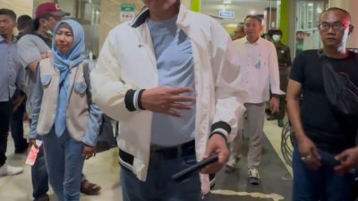 Usai Tinjau Lokasi, Wali Kota Bekasi Jenguk Korban Kecelakaan Kereta di RSUD Kota Bekasi